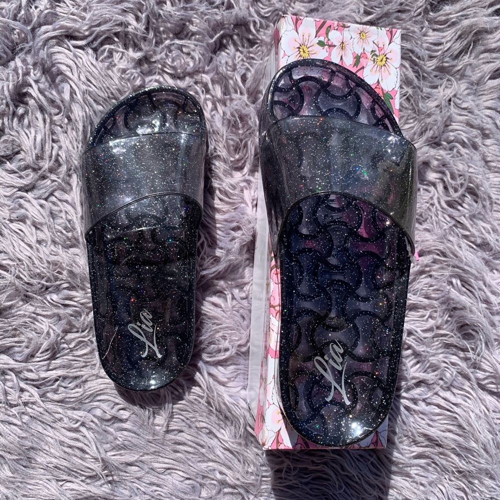 Lia smoke sandals